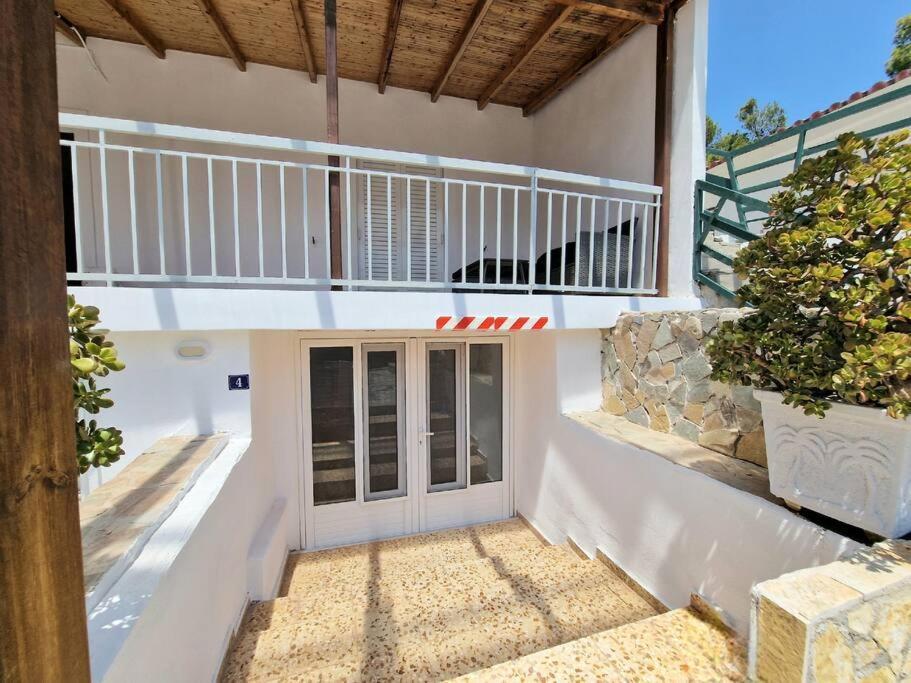 Elmy Houses V4 / Thalia Rafina  Bagian luar foto